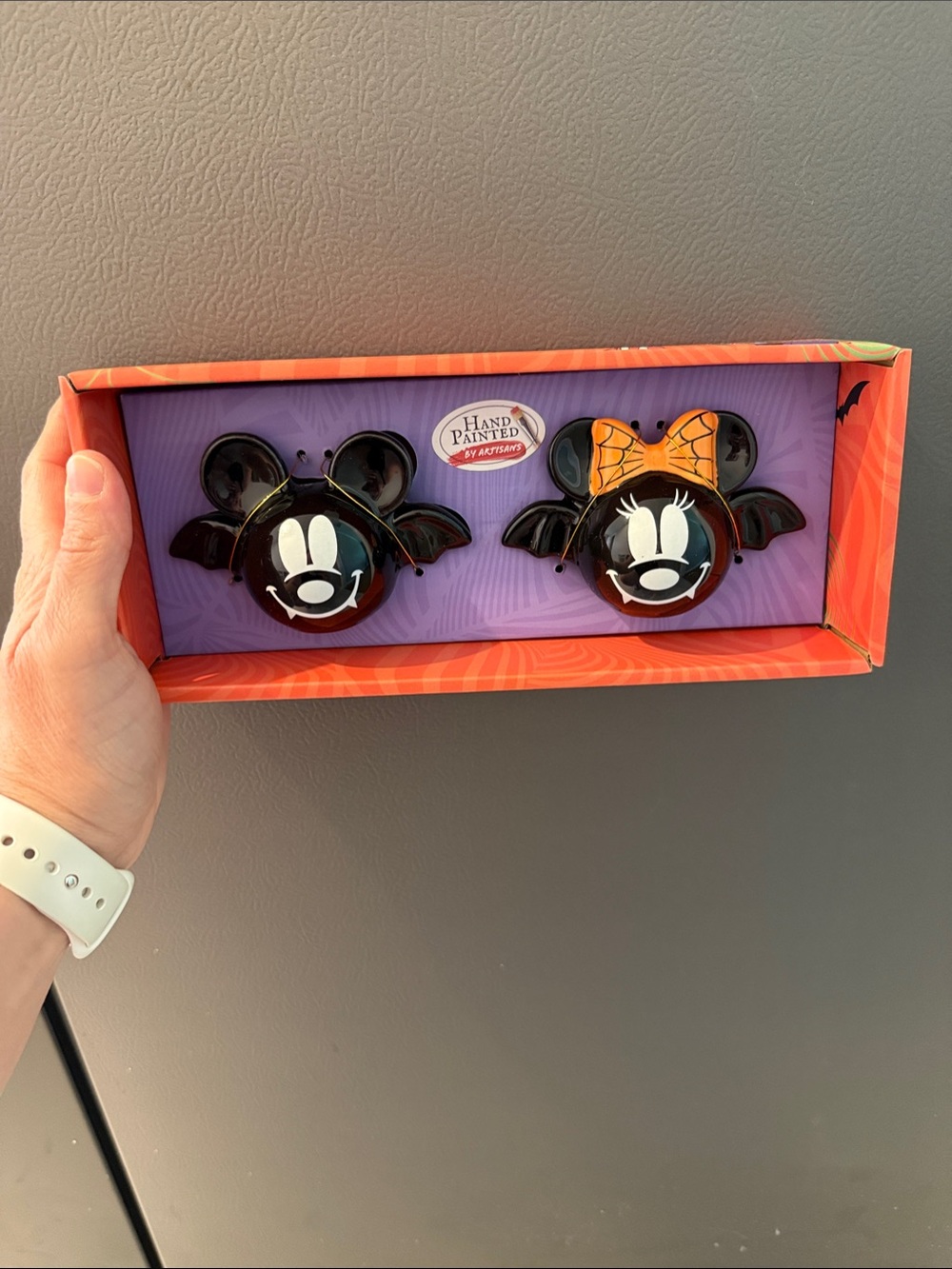 Hand-Painted Halloween Mickey and Minnie  Bat salt and pepper shakers